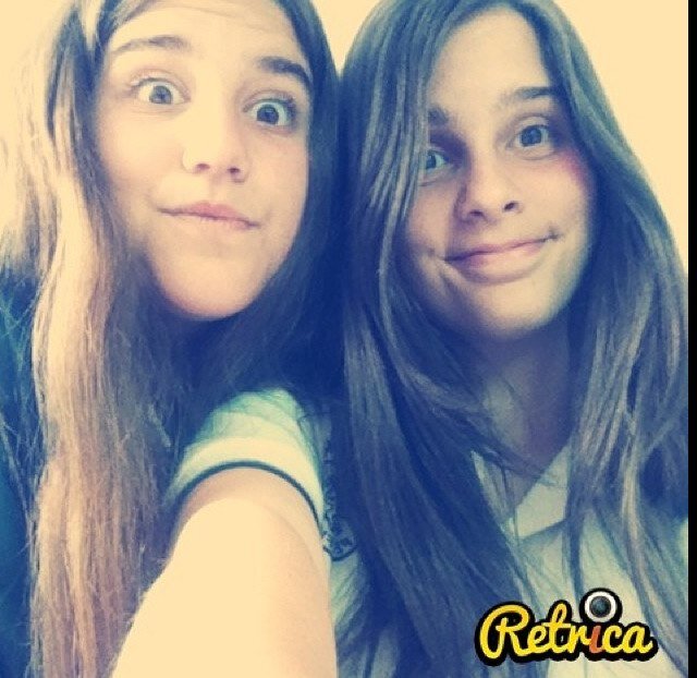 Hello i love one direction, summer and shopping. Follow back ;)