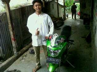 sandisan295's profile picture. 