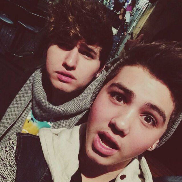 FREE FOLLOW IF YOU FOLLOW @FollowM3JC HE IS MY BEST FRIEND AND WANTS TO GET 20k. HE FOLLOWS BACK.