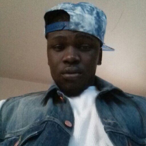 Rap Artist From The Music Group Alpha Beta Mula... Looking For A Way In To Get Out... Contact: Mulahtron@gmail.com Free G Racks........