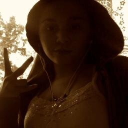 belieber and directioner ;) my goal is 1000 followers smexxy getting a phone later and taken