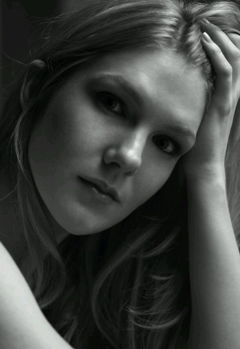I'm Lily Rabe. Don't worry about the storm. Just learn to dance in the rain. I'm also an actress. {FL RP 18+}[Single | Bi] [Not really Lily]