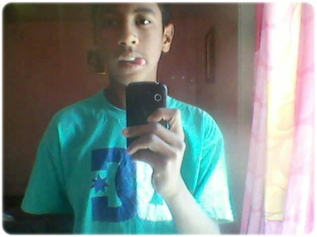 Sou Muitoooooo Legalll Sqñ :)
