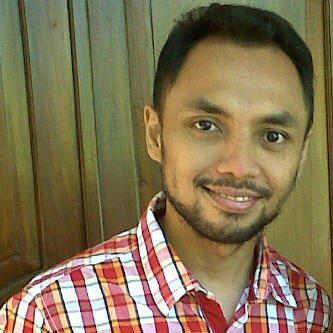 Tetaplah rendah hati, meskipun terkadang kesuksesan mengajakmu untuk menjadi angkuh