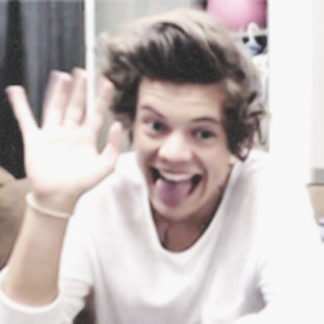 Ur fab follow @_QueenHarold