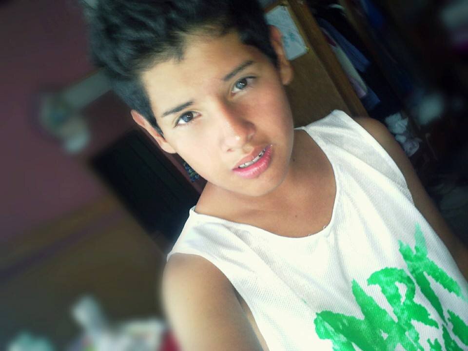 Follow Me Bitches     Facebook *-* https://t.co/lEln1CcNve