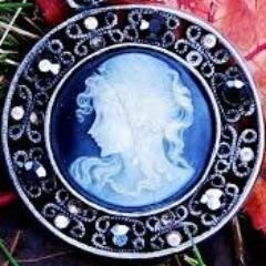 HDianeBooks's profile picture. Author of sparkling Christian romances. Addicted to sugar. Counting down to Christmas, one day at a time!