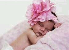 mwe Wosie me newborn