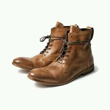 betterwearleath's profile picture. leather shoes and bag