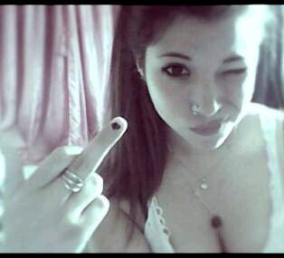 Loca por el sexo, y los penes que estan bien grandes y buenos. Talk Dirty to me!!