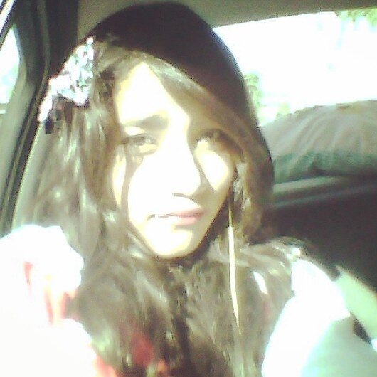 I'm belieber and I love listening to music and want to go to the concert of my baby J   PLEASE FOLLOW ME  JUSTIN I Love you