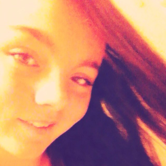 im katie , snapchat: katiecorbin_74 kik: katiecorbin_74 well someone message me someone