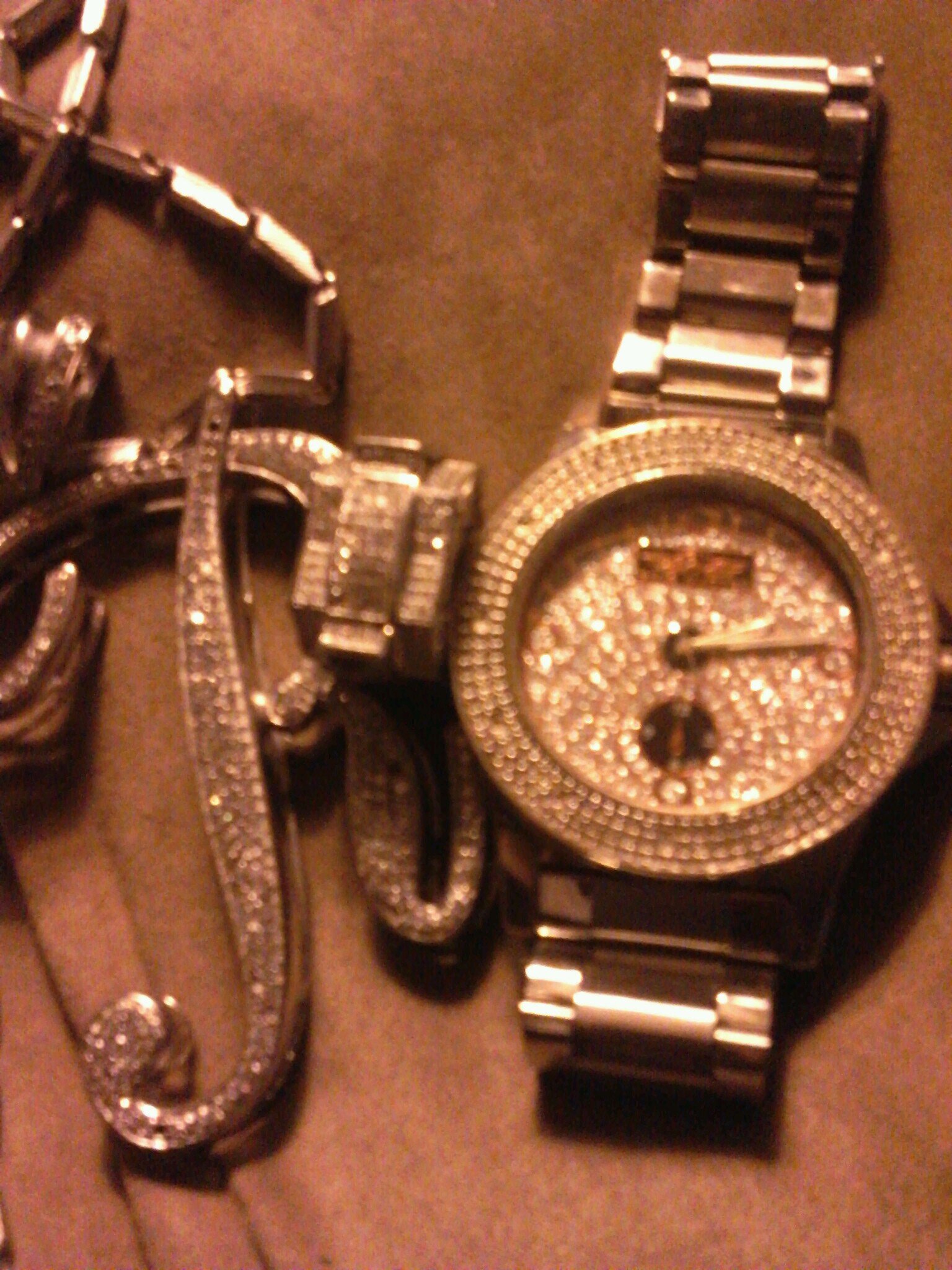My money has sex over and and over again. hope u lames catch up