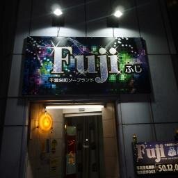 朝8：15から夜24：00まで営業中　