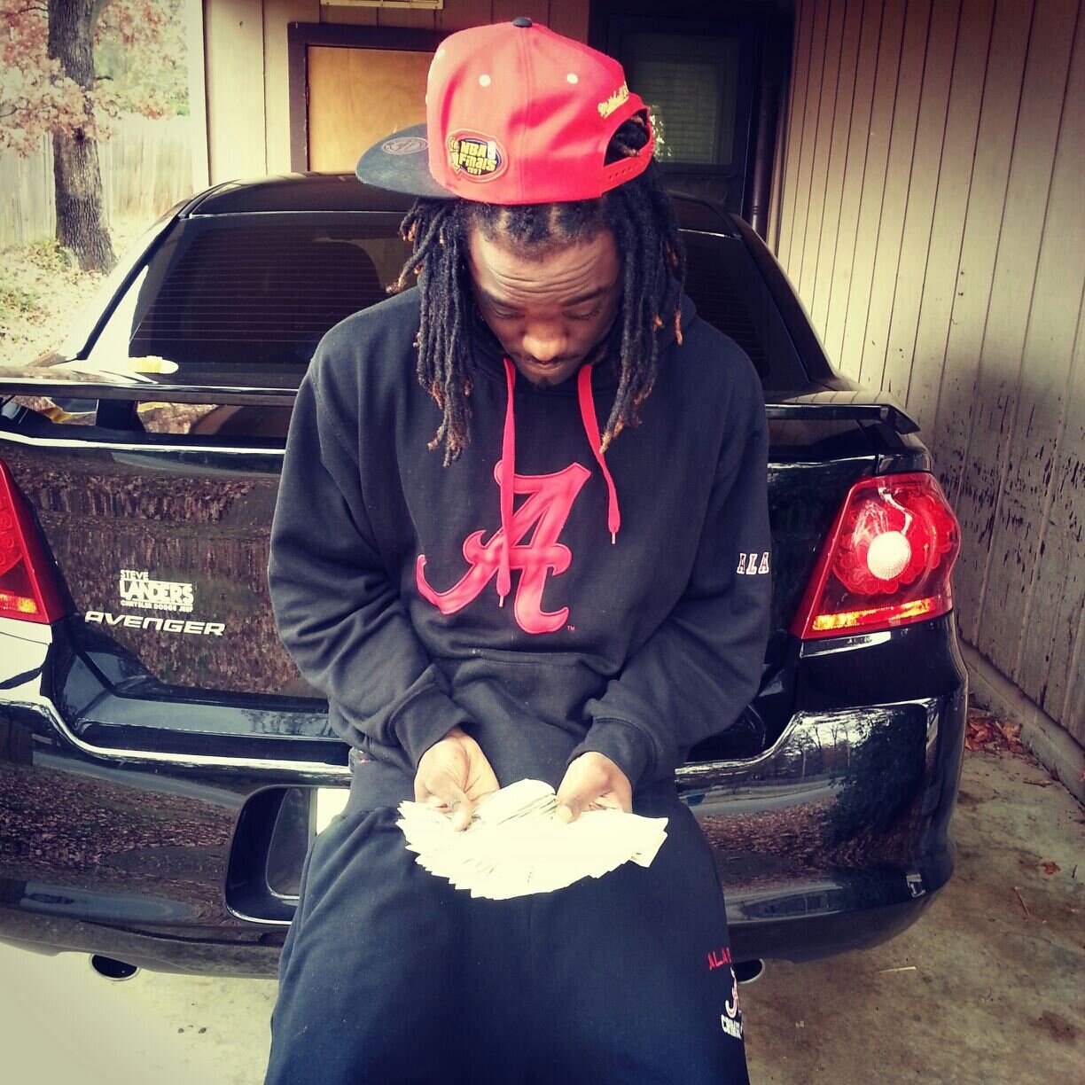 I Just Smoke nd Watch Da Bullshyt. . .Just Living Life Till The Aliens or Illuminati Take Shyt Ovah. . .Badd Bitches and Good Weed Are My Interests. .