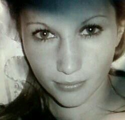 I love animals,food and music. And dancing.