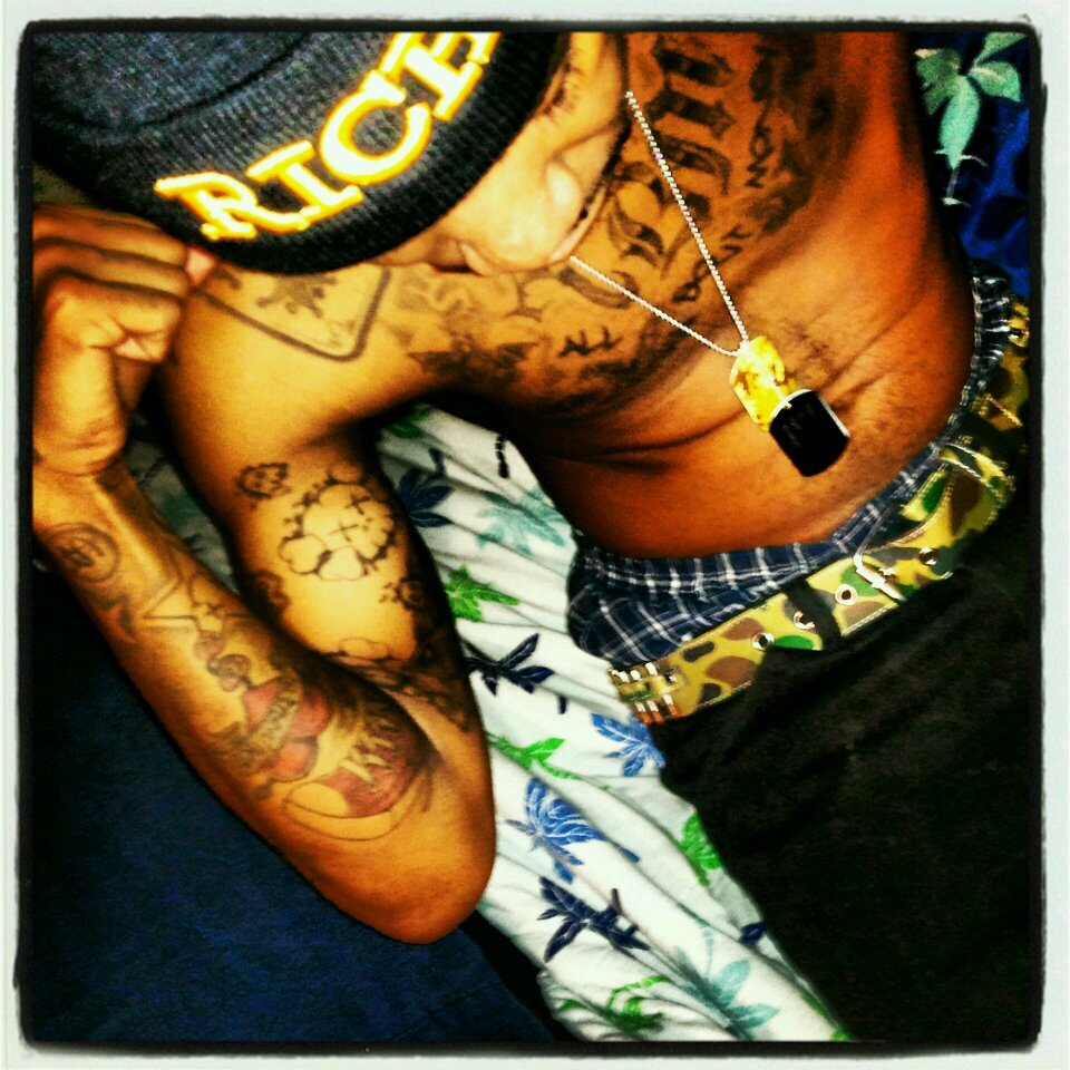 I LOOK AT LIFE SO MUCH MORE. IM MORE THAN ORDINARY (IM EXTRODINARY)
