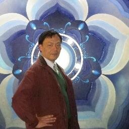地歴科。演劇。人権教育。日本泳法。ウクレレ。ロードバイク。現在県教委パートタイマー。「教師の仕事は、本質的にクリエイティブなものである」