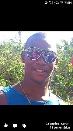 Sou Nascido e Criado na Rua da Progresso,no Curuzú-Liberdade Filho de Dona Luciene Langa e Pai de Icaro Vinicius. Príncipe do Gueto