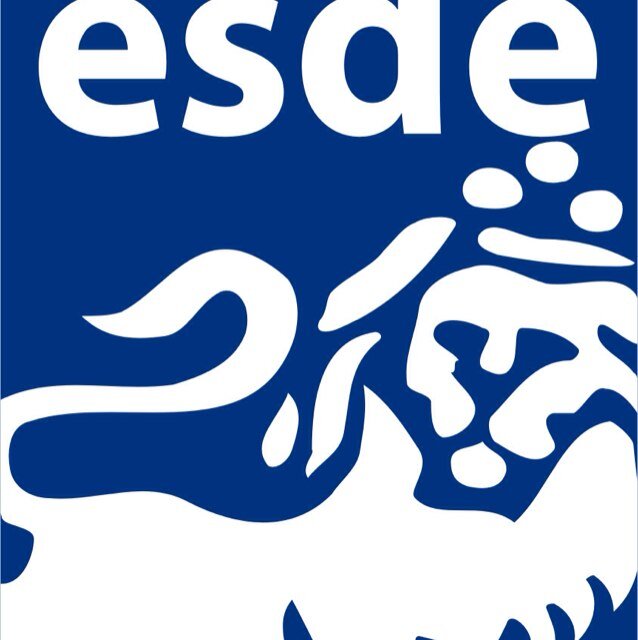 Academia de inglés. Preparación para exámenes Cambridge. Speak Your Mind basado en conversación. El Limonar.