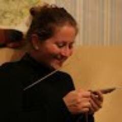 Tricoteuse confirmée, bricoleuse en tout genre et geekette en herbe !