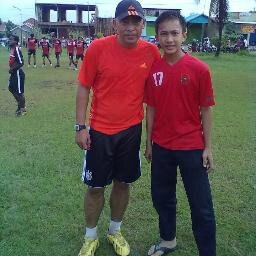 Tanpa bermimpi kita tidak akan meraih apapun l Tanpa mencintai,kita tidak akan merasakan apapun l Tanpa Tuhan kita bukanlah apapun(MESUT OZIL)