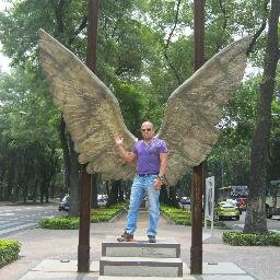 ACTOR, DIRECTOR Y DRAMATURGO