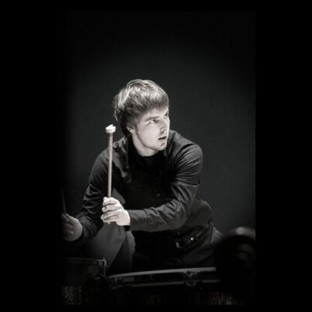 Euskadiko Orkestrako perkusiojolea//Percussionist in the Euskadiko Orkestra