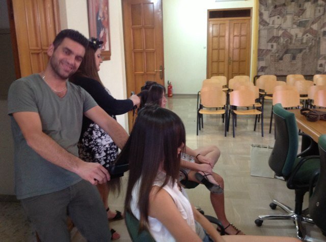 Benvenuti da HAIRSTUDIOFELIX dove accoglienza, professionalita' e cortesia sono il nostro primo impegno.