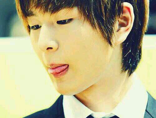 SHINEE ~♥ is my world              حسابي في الانستقرام : De5Do4