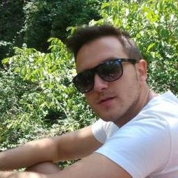 Edu_Macian's profile picture. Madridista, futbolero, exfutbolista, gamer, amante de los perros y de las buenas películas