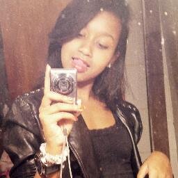 Chata , Bipolar , Legal , Miss J.S , dize7 ,  estudante ,  Cruzerence apaixonada , complexa e inutil  , beeijo !