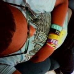 AMOO A MI MUÑEKIITA AMO A MI SUEGRA AMI A MI MADRE AMO AL CLAN RUDO KAPONE Y TANBIE N POR ULTIIMO ME AMO YO MISMO