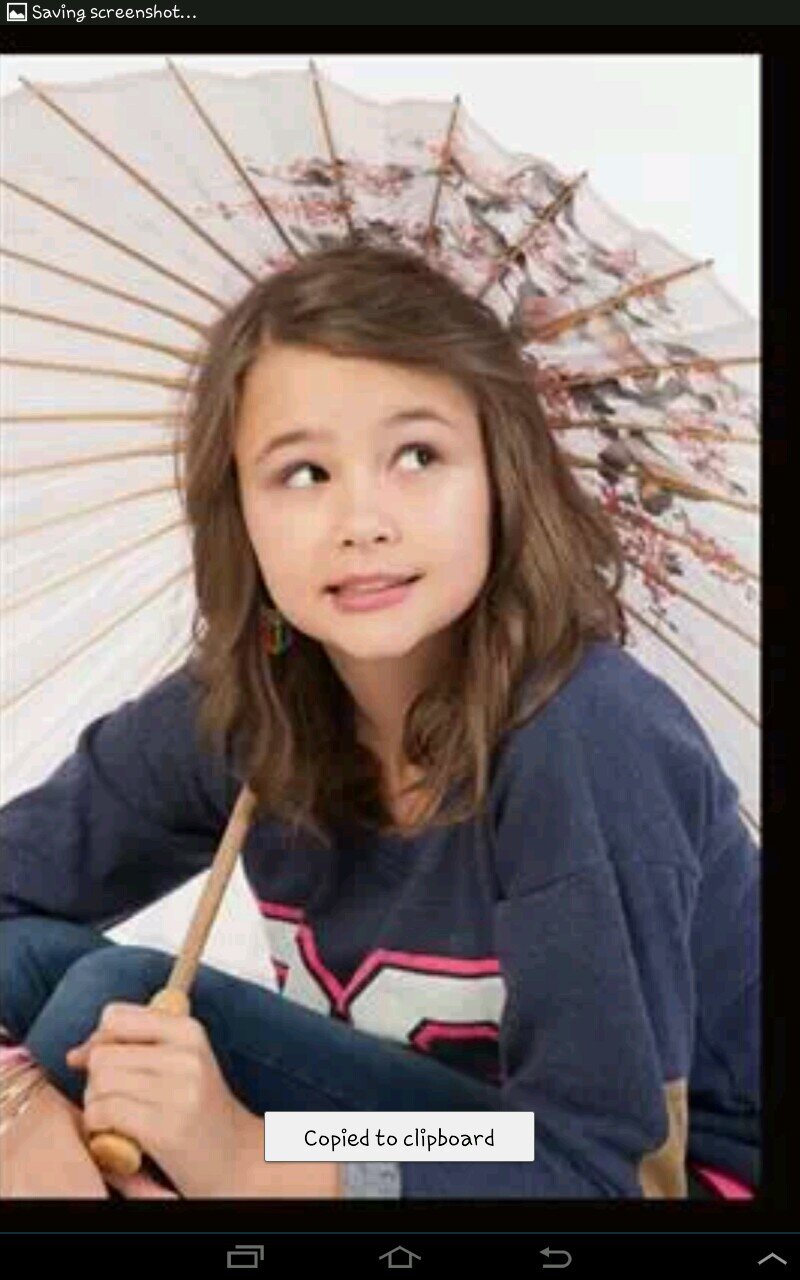 I ♡ 1D im a directioner and proud jessie&zayn&louis&harry&naill&liam love ya xxxx 0/5 :))))