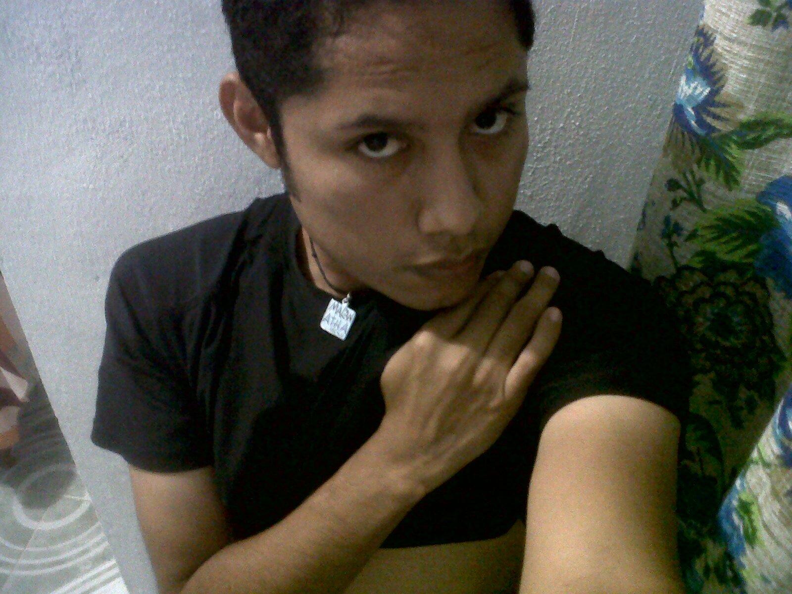 soy un chavo que da el todo x el nada 3 sigueme y te sigo ;)