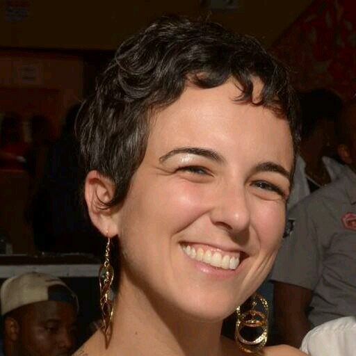 Community cook who believes deeply in the power of food! Committed to ending oppression & building collective liberation.