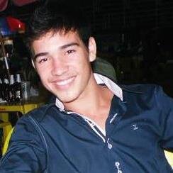 (C̶l̶i̶q̶u̶e̶'̶E̶m̶ ̶S̶e̶g̶u̶i̶r̶) Sou uma pessoa diferente,definido como amizade perfeita não sou o melhor homem do mundo mas também sou carinhoso ..