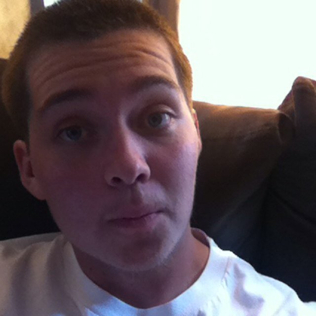 BRaul93's profile picture. 93' @underwater_malibu_