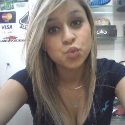 Beijinho no ombro pro recalque passar longe ♫