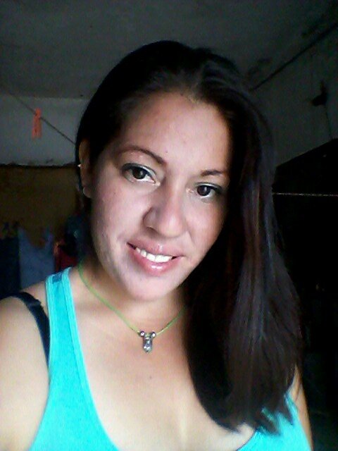 El AMOR que siento por Dios & mi Familia no bastan en 160 caracteres ♥ Belieber , Lovatic ∞ #BT 30/09/86 . Sí tú sonríes , yo sonrío :') •• Tacotalpan, Ver.••