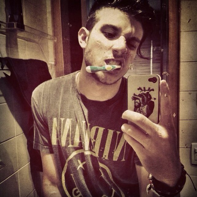 Seu sorriso que ilumina meu dia. @Aguiarthur Na casa do Arthur u.u