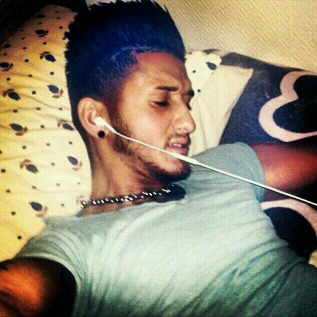 Kadir/ 19Ans