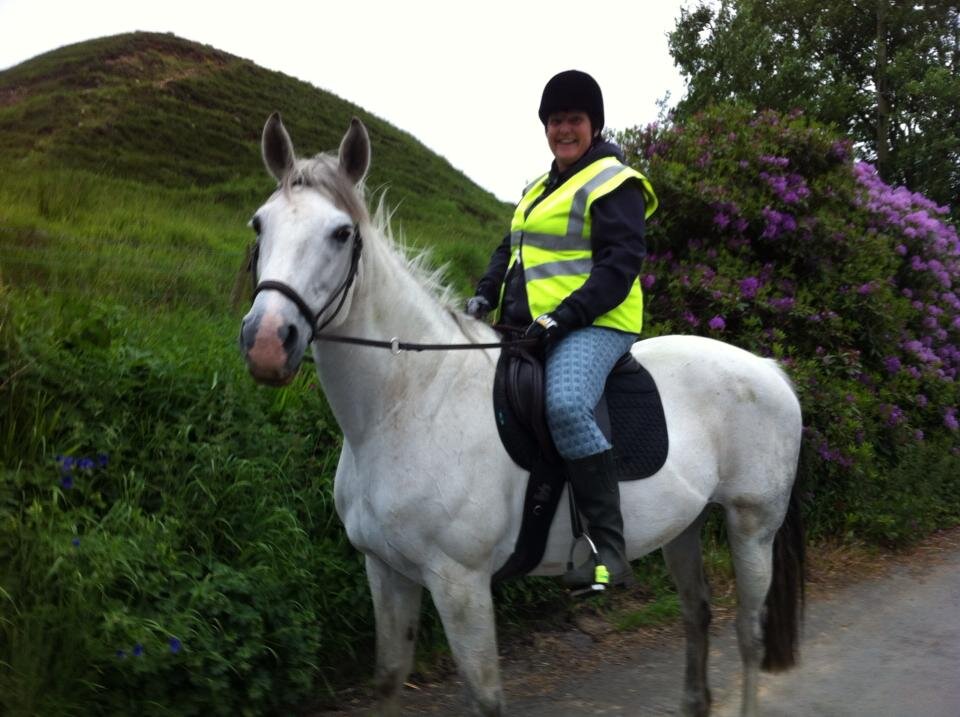 Horse rider, motor biker, MT Head