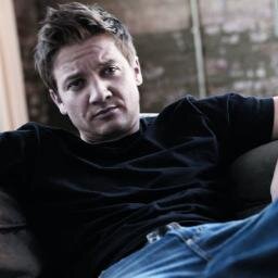 Hawkeye.  #FamiliaWar ||Encantado pela @OnlyKillerQueen ||