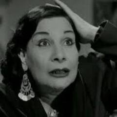 انا مصيبة و كارثة من الاخر كدة اى قلق تلاقينى انا السبب فية و انا اللى عملت موقعة الجمل و انا اللى اكلت الجبنة :D