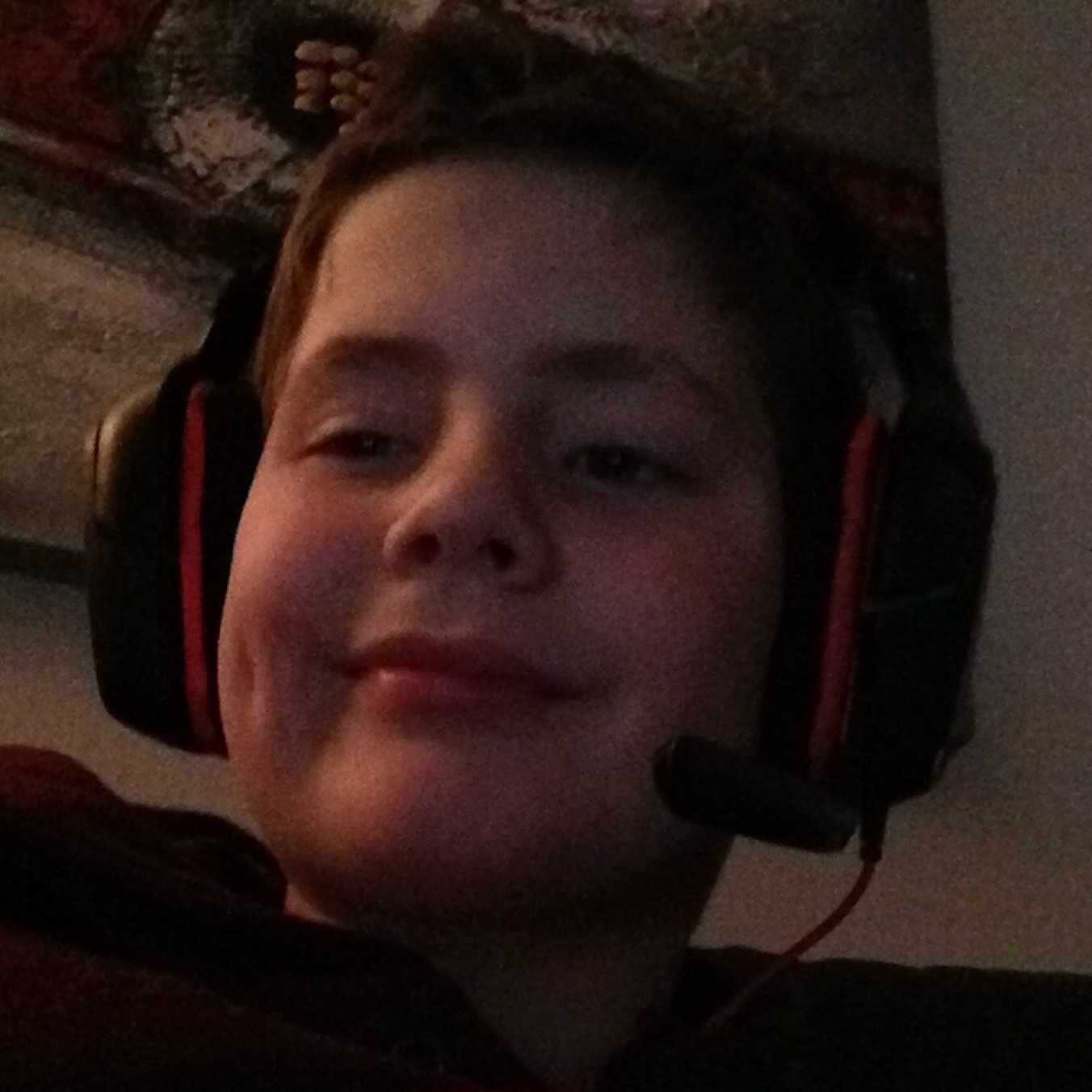 10 jaar / gemer / lievelingsspel minecraft / jongen / ik werk graag in de tuin / lievelinseten pizza
