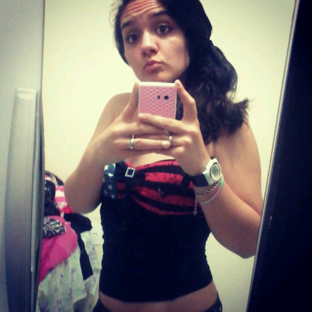 Cada um tem de mim exatamente o que cativou -(Chales Chaplin) Meu bem Maior @luansantana ♥'