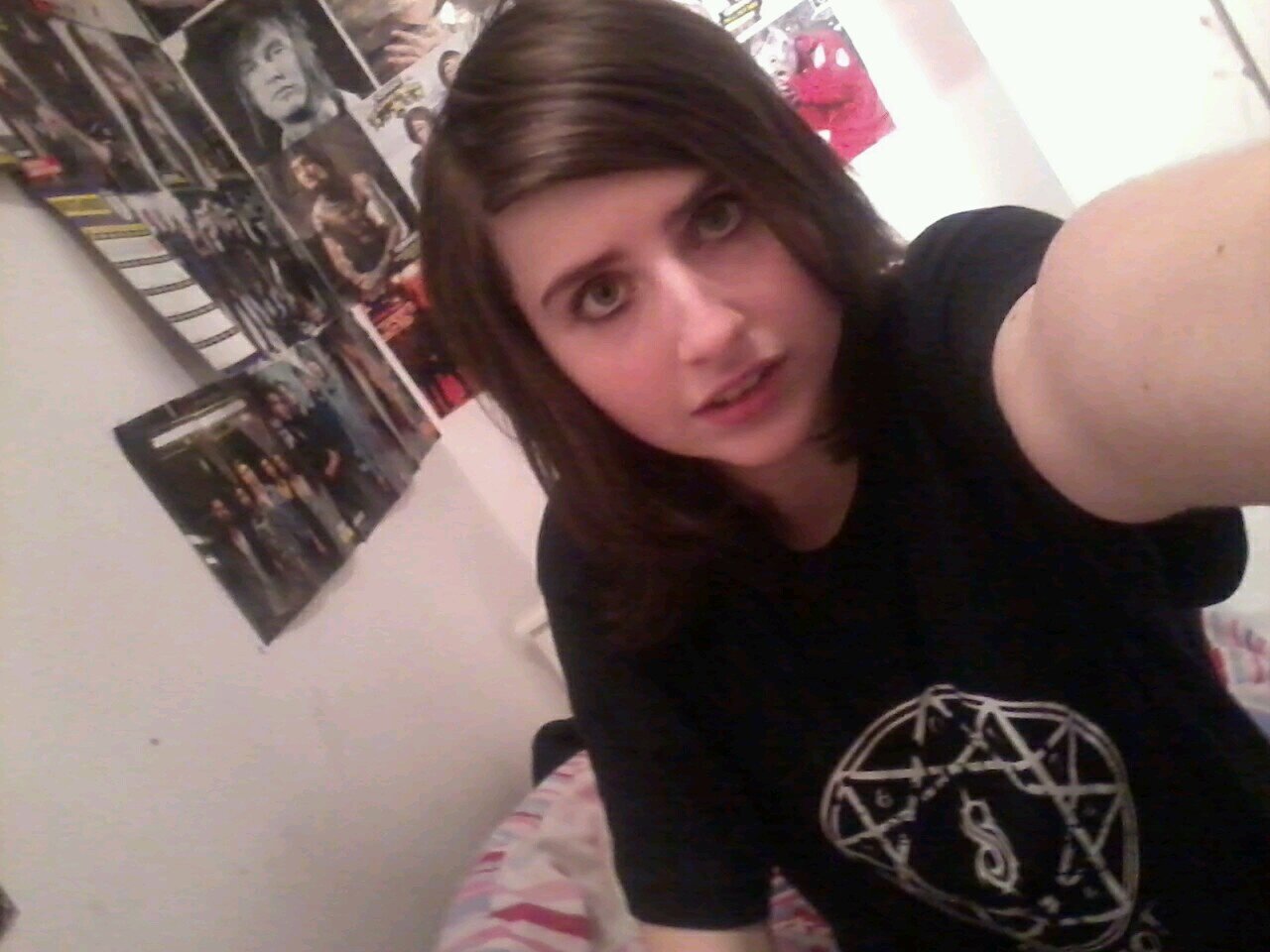 Kier and Laurance tweeted back 13/6/12. I like awesomeness bands like Of Mice & Men, Green day and more. Follows back