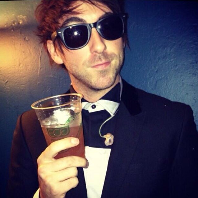 I make sexual whale noises that can be confused for singing for a gay band called All Time (B)Low. My best friend's name is Jack. [FL/Taken/Bi]