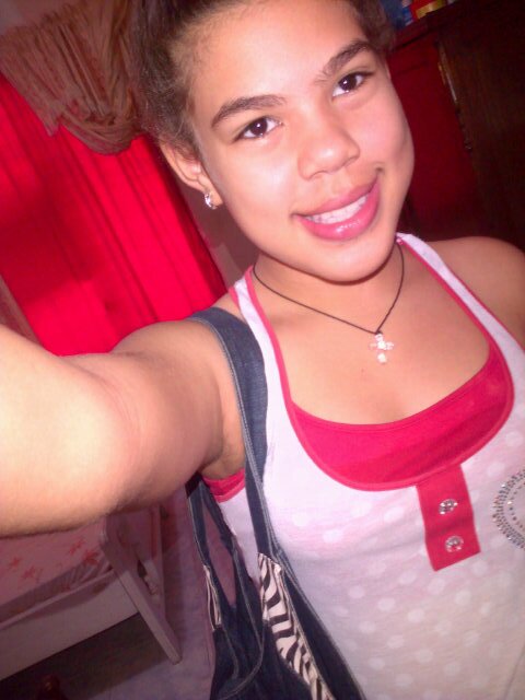 No Se Neseciitad Tener El Cuerpo Perfectto, Solo Los Mas Siinceros Sentiimiienttos Y Una Feliiz Sonriisa Con qe Conqiixtar (*o*).   Barranqiilla!